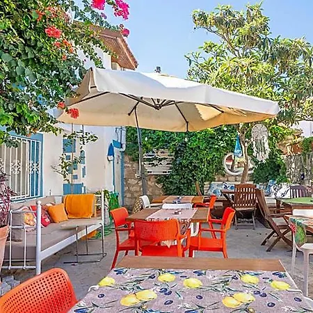 Imerek Tas Ev Alacati Otel